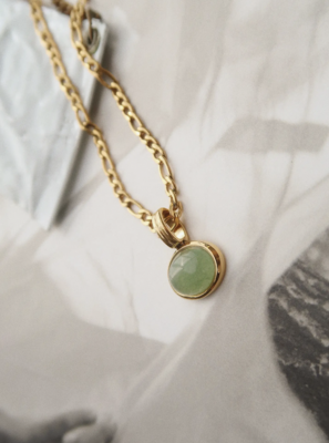 18k Green Oval Necklace
