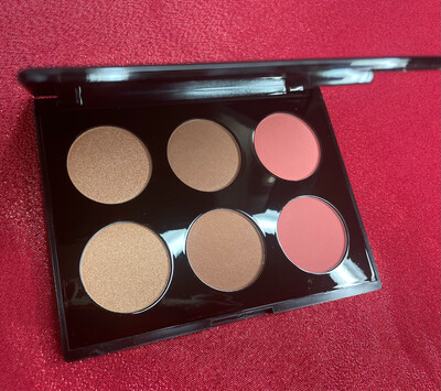 Paleta todo en uno, 2 iluminadores, 2 Blush &amp; 2 Contornos
