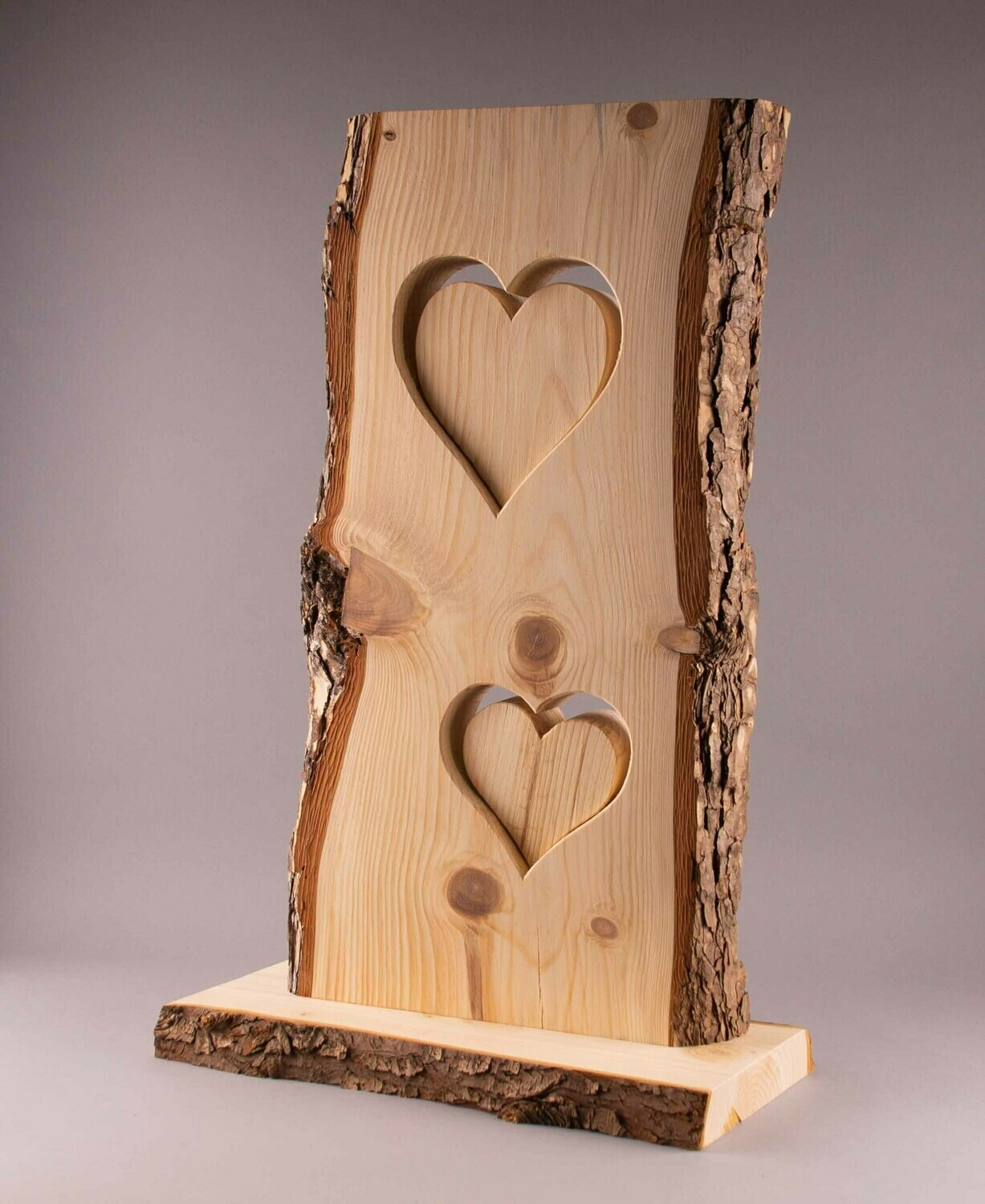 Lärchenholz-Stehle mit 2 Herzen