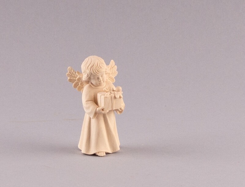&quot;Benedict-Engel&quot; mit Geschenk natur