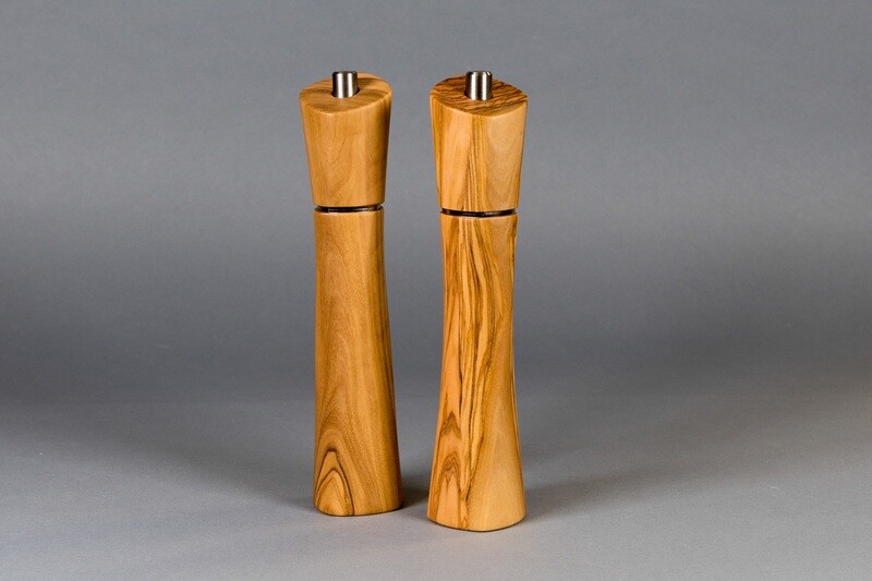 Salz- und Pfeffermühle aus Olivenholz je