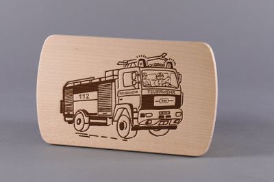 Brotzeitbrett "Feuerwehrauto" klein, natur