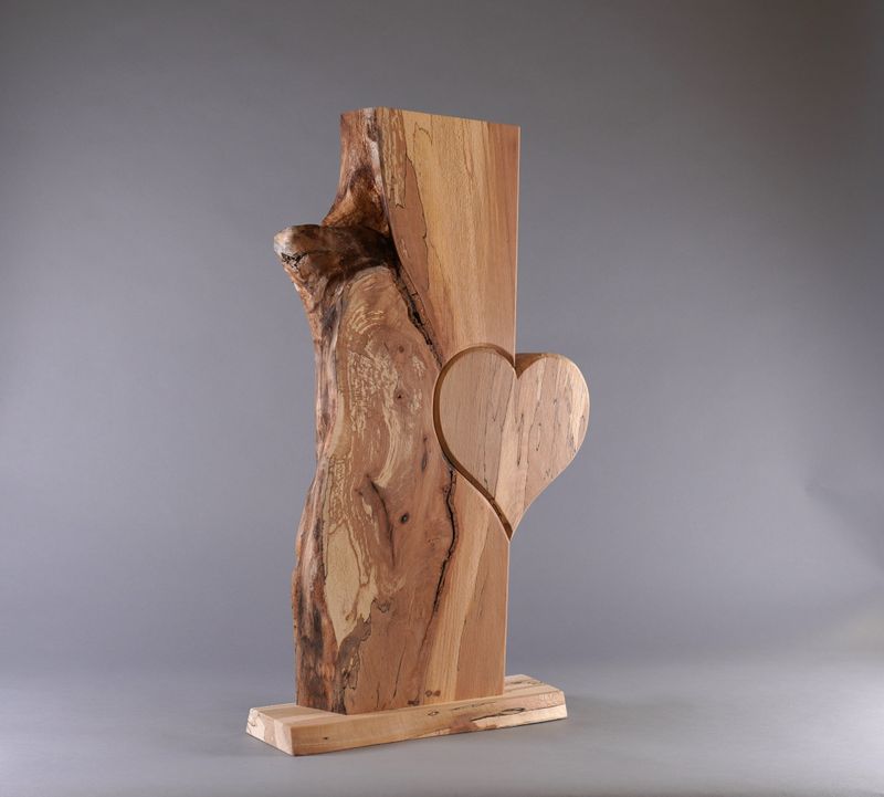 Buchenholz-Stehle mit Herz und Rinde (Nr. 5)