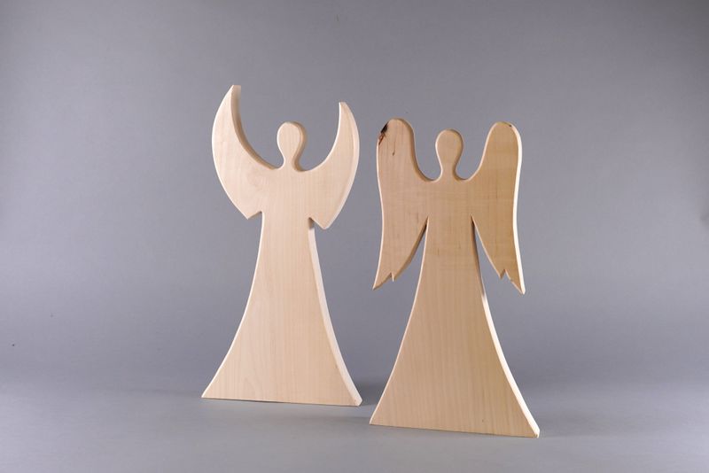 Engel aus Lindenholz
