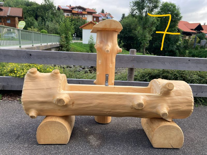 Brunnen 7