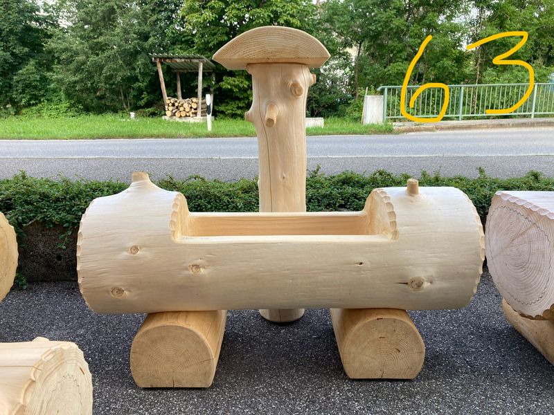 Brunnen 63