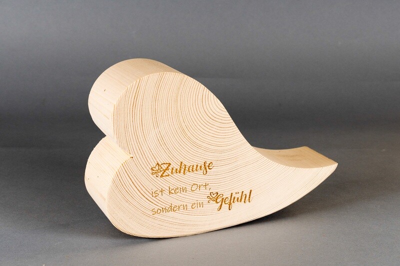 Herz liegend "Zuhause ist kein Ort…" Herz liegend "Zuhause ist kein Ort…"