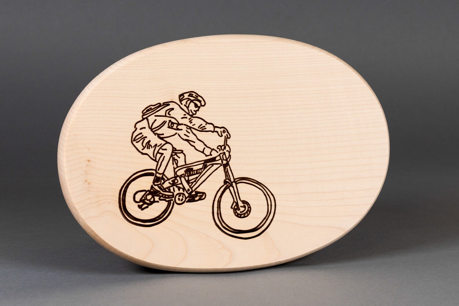 Brotzeitbrett „Mountainbiker“ oval, natur