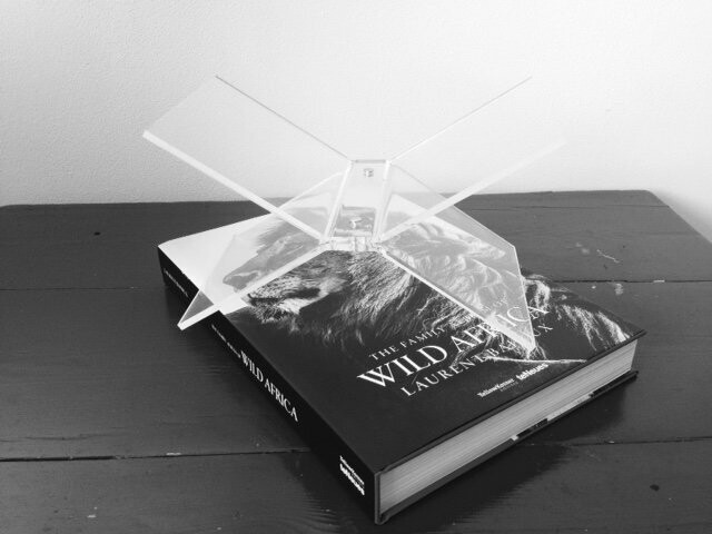 Boekenstandaard perspex