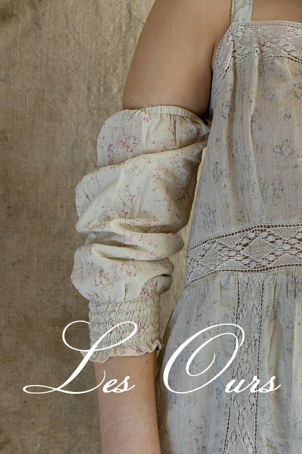 °VIP DAYS° *DERNIERE PIECE  Manchettes en voile de coton  fleurs rose -50%