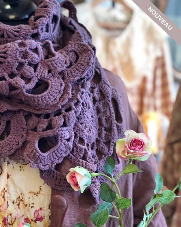 °*DERNIERE PIECE  Châle prune -40%