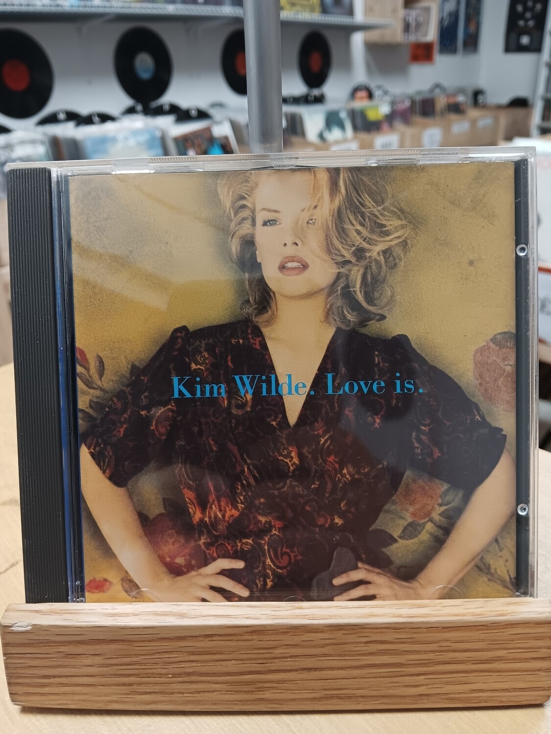Kim Wilde - Love is (CD)
