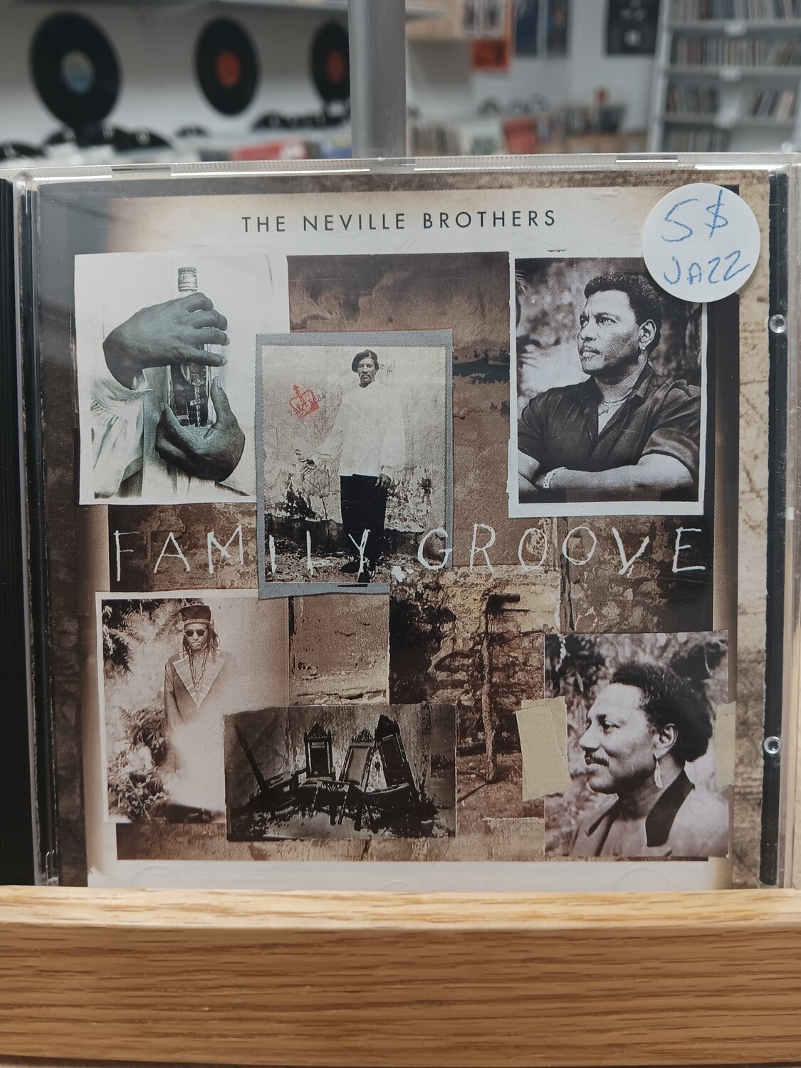 THE NEVILLE BROTHERS - Family & Groove (CD)