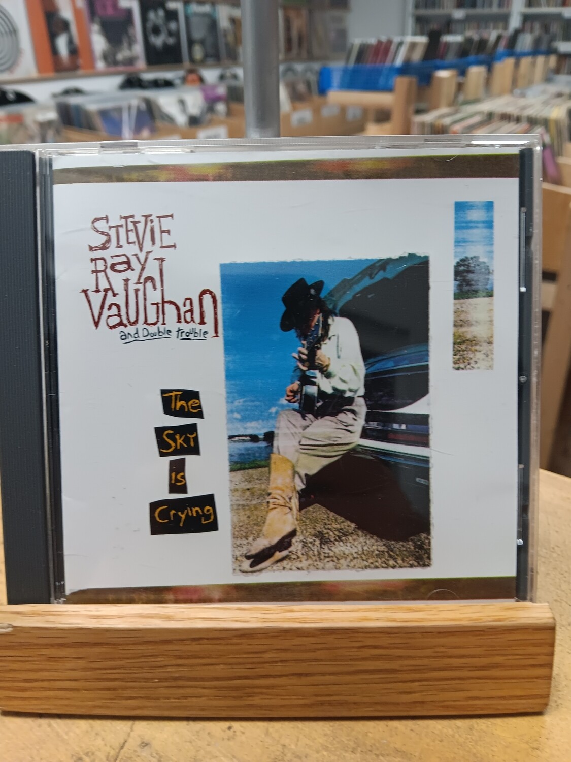 STEVIE RAY VAUGHAN &amp; DOUBLE TROUBLE - The sky is crying (CD)
