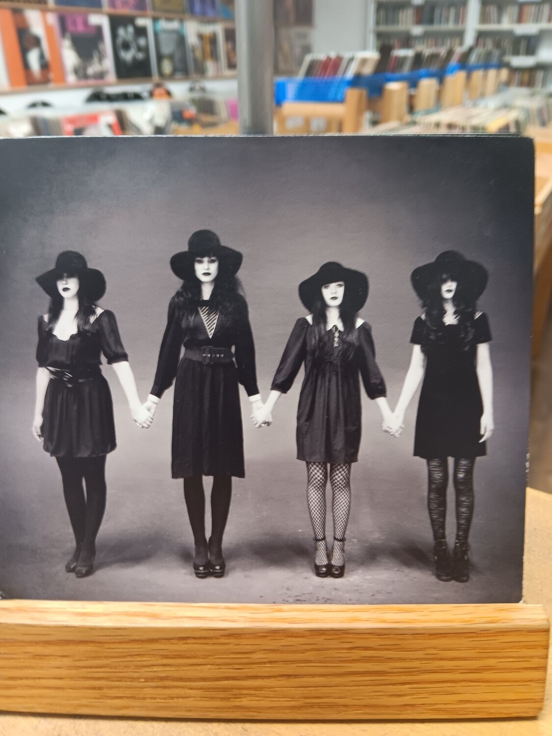 THE BLACK BELLES - The Black Belles (CD)