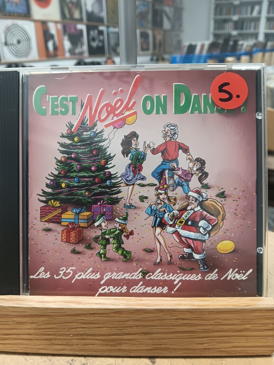 VARIOUS - C&#39;est Noël on danse (CD)