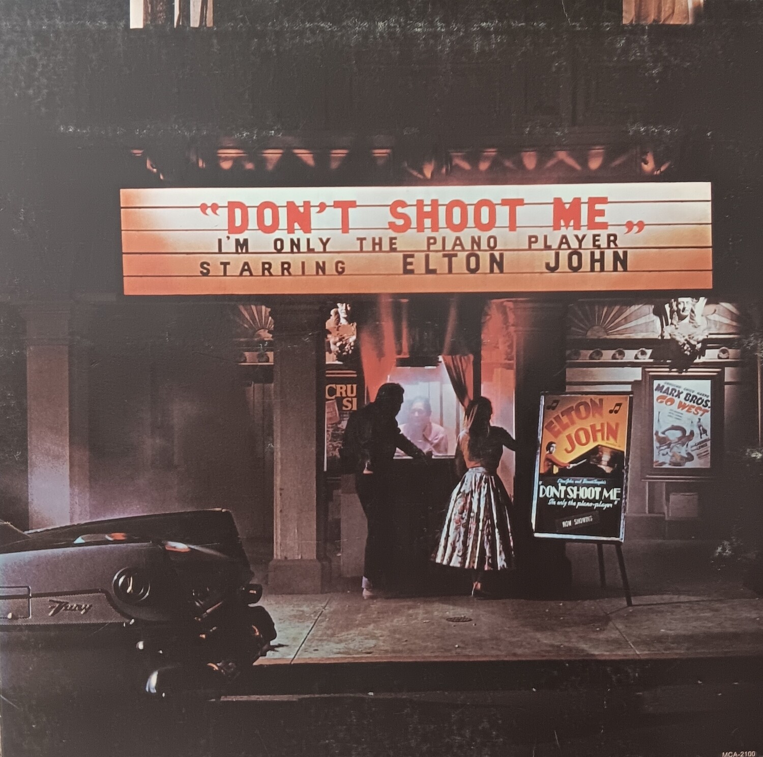 ELTON JOHN - Don't shoot me I'm only the piano player