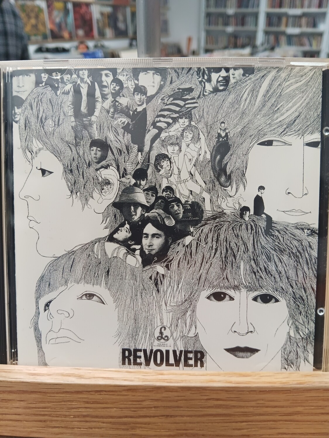 THE BEATLES - Revolver (CD)