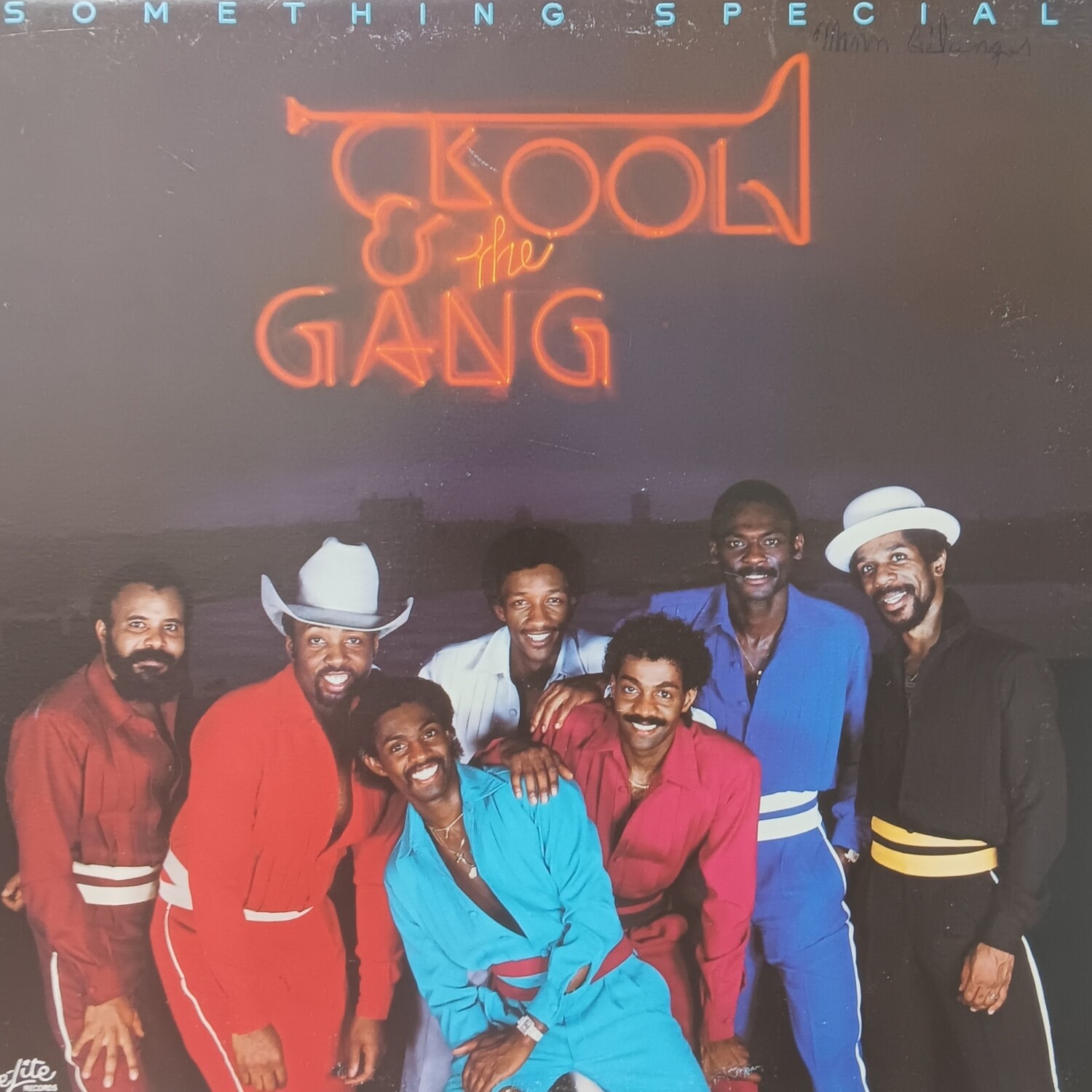 KOOL AND THE GANG - Something Special