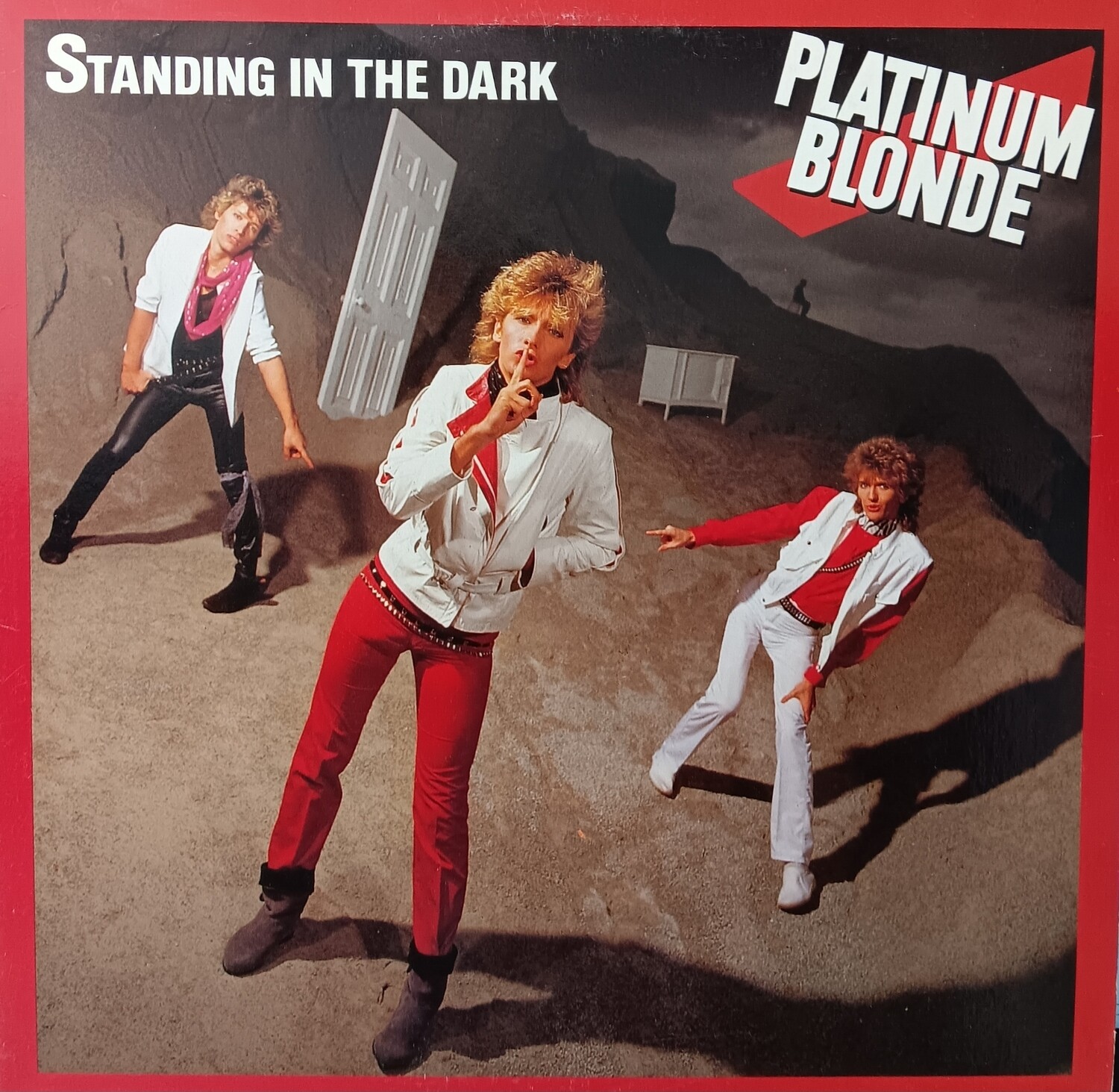 PLATINUN BLONDE - Standing in the dark