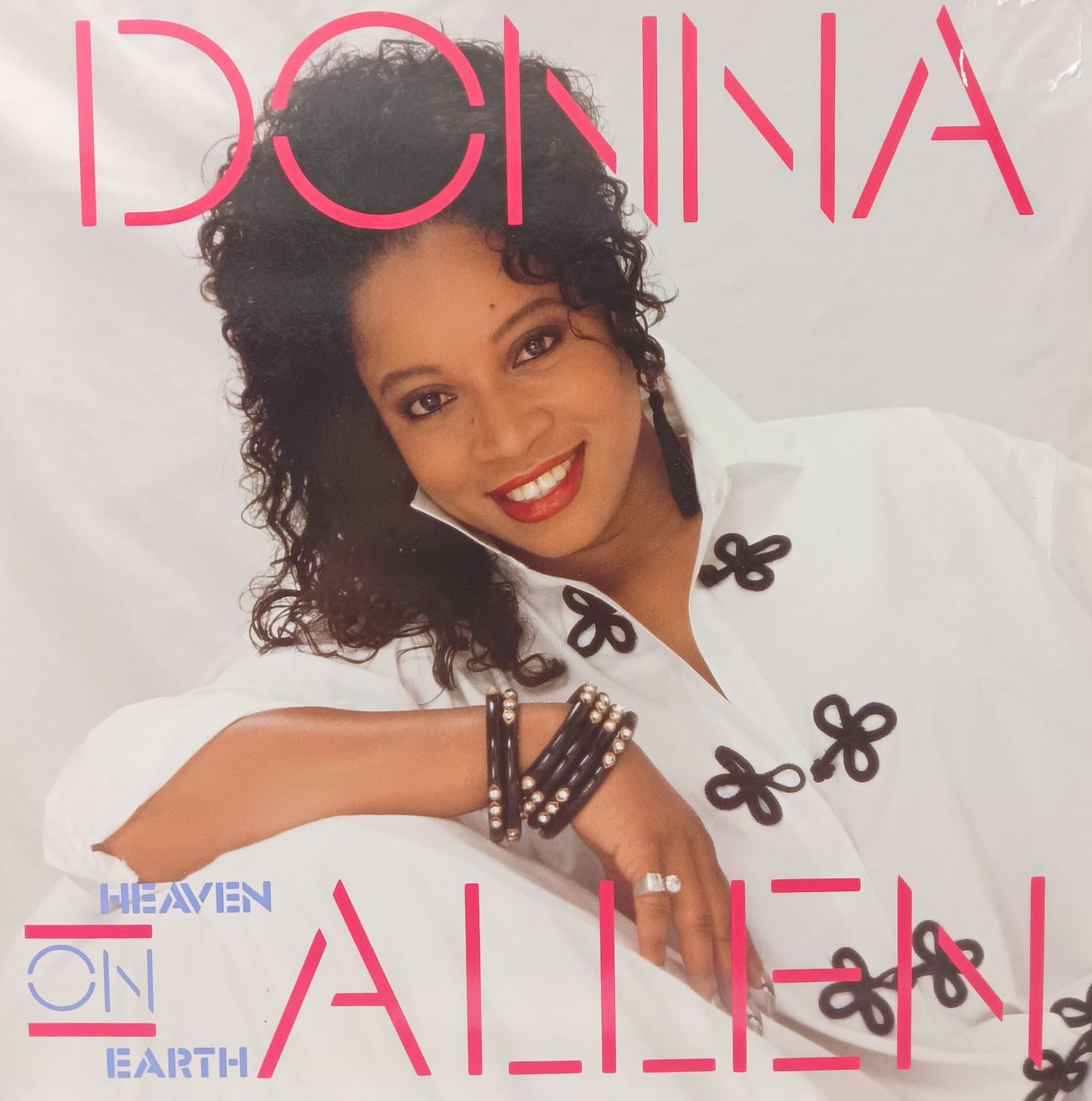 DONNA ALLEN - Heaven on earth