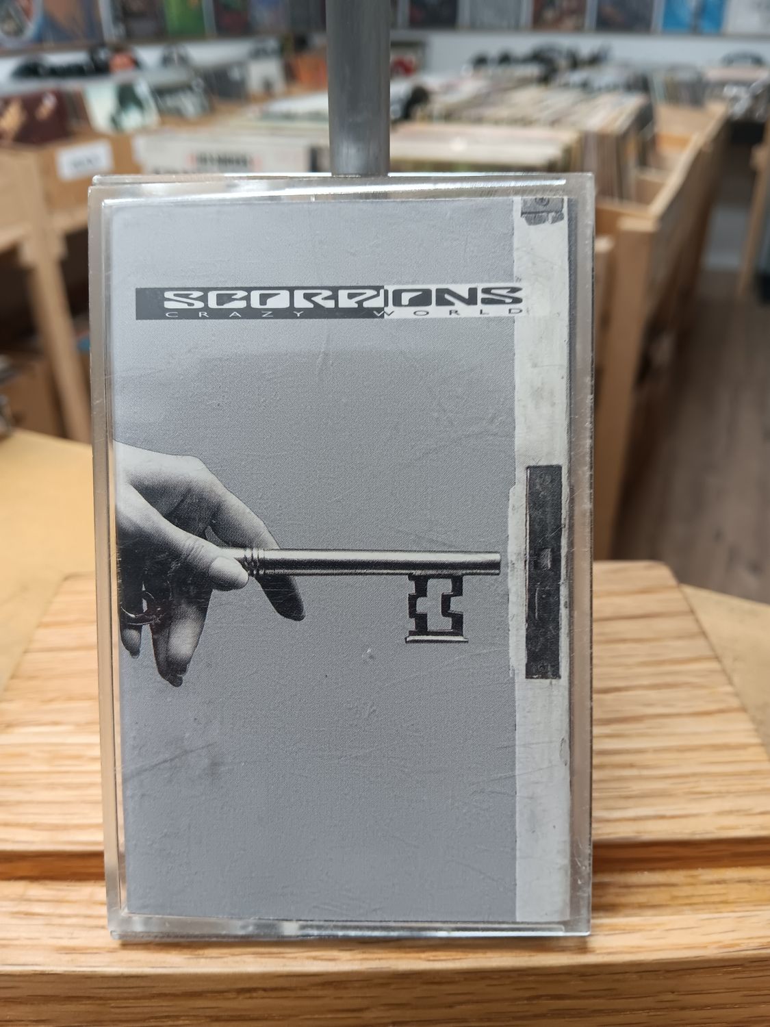 SCORPIONS - Crazy World (CASSETTE)