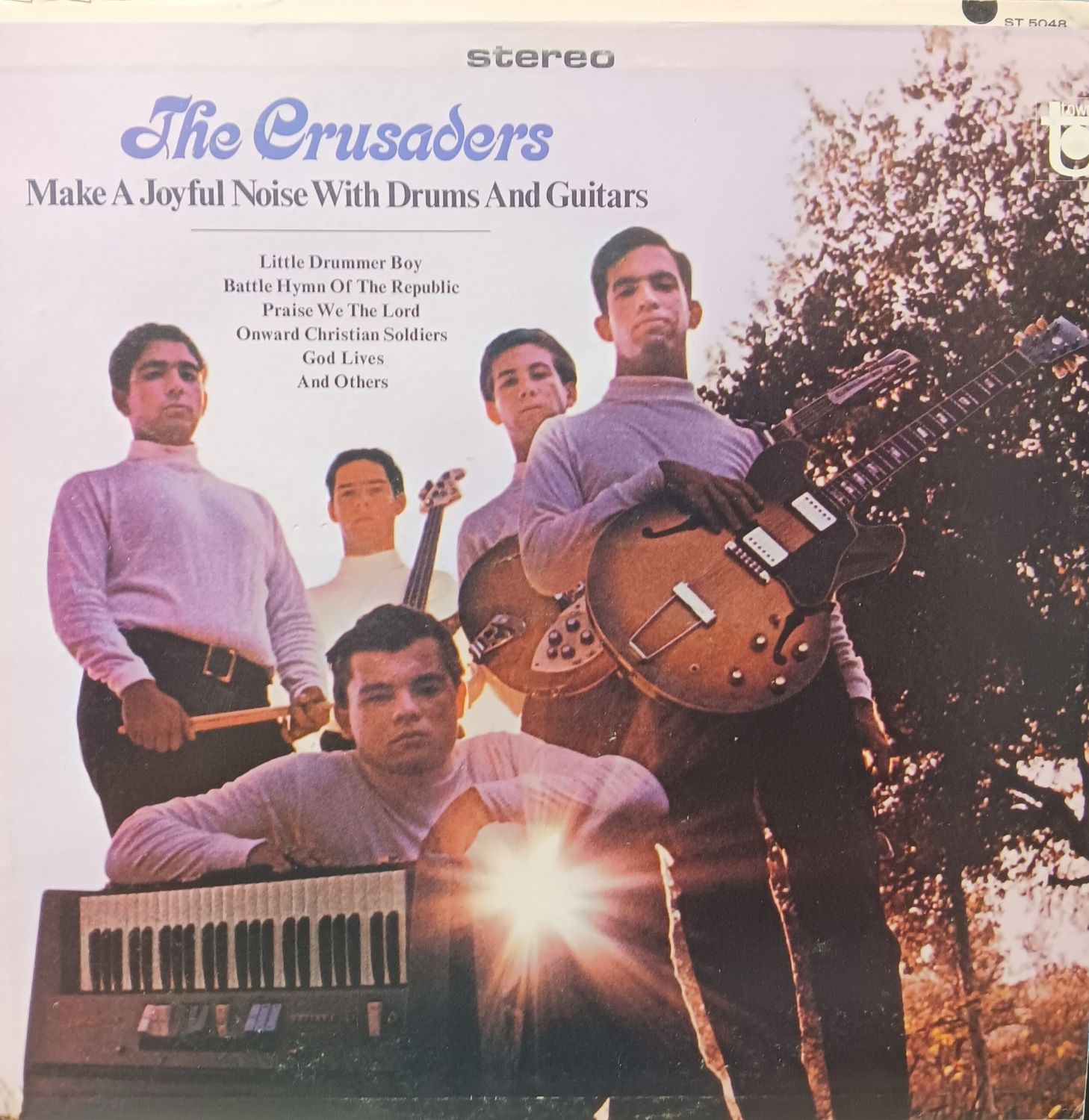 THE CRUSADERS - Make a joyful noise with drums and guitars