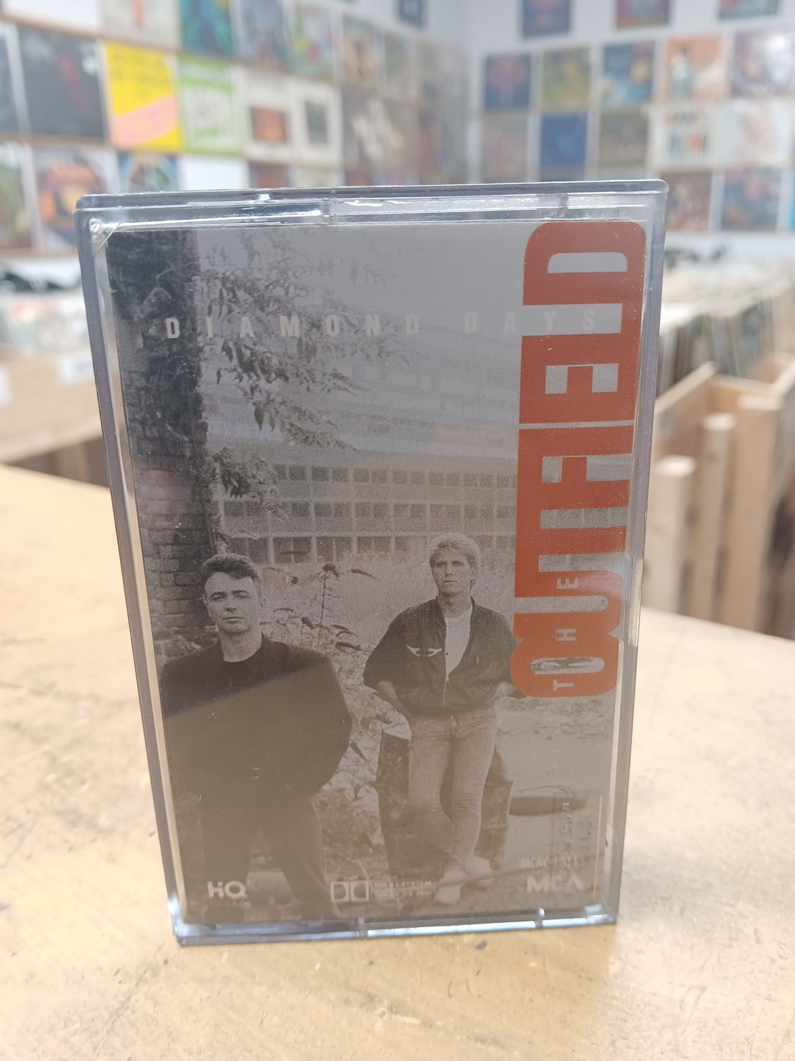 The Outfield - DIAMOND DAYS (CASSETTE)