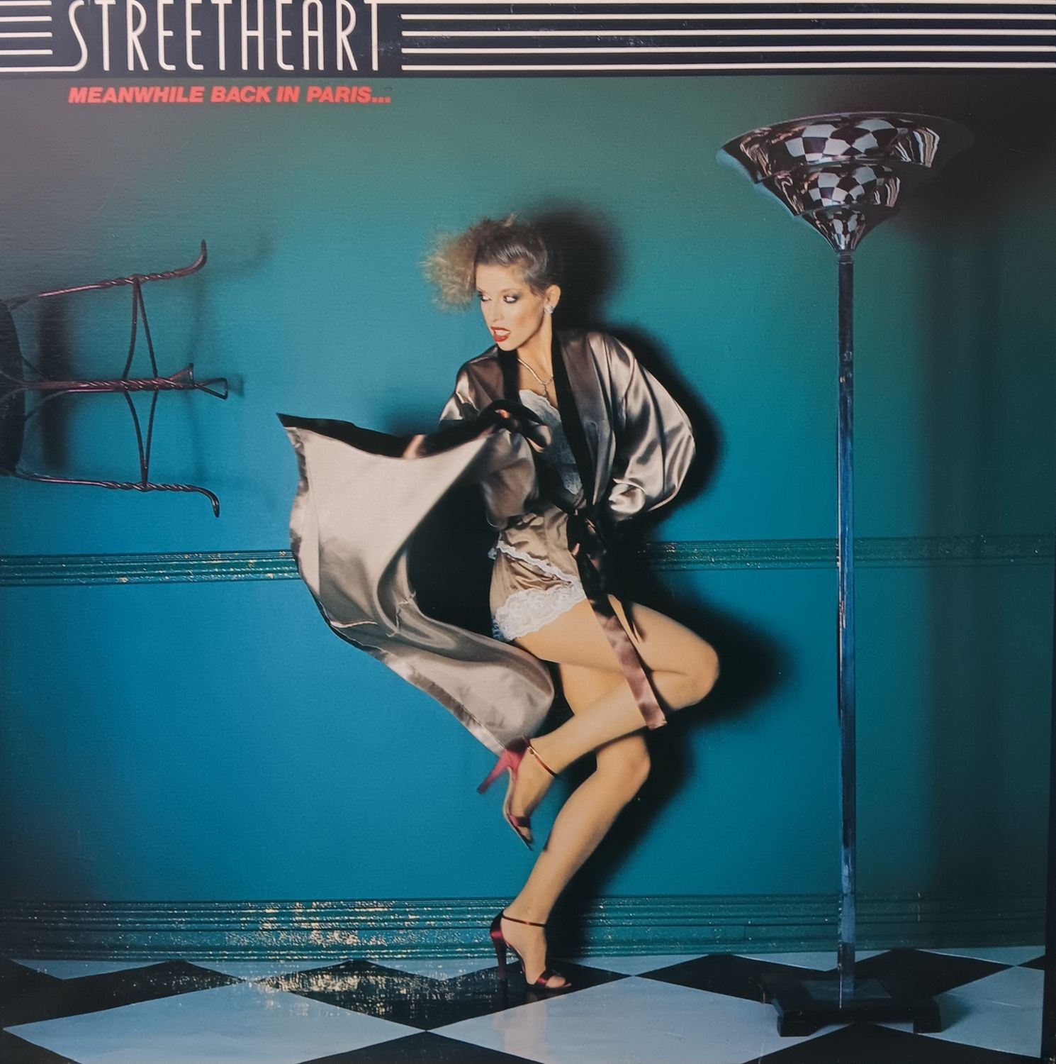 STREETHEART - Meanwhile back in Paris