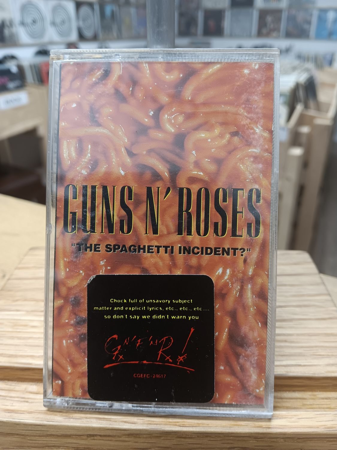 GUNS N ROSES - The spaghetti incident (CASSETTE)