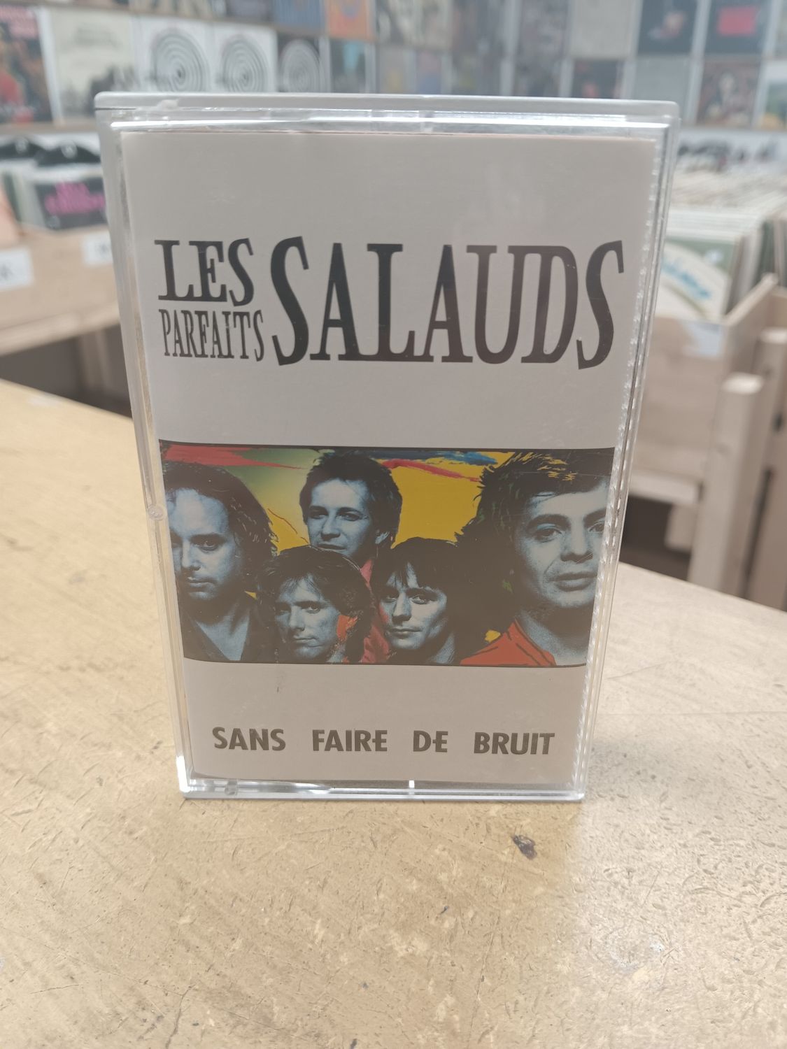 LES PARFAITS SALAUDS - Sans faire de bruit (CASSETTE)