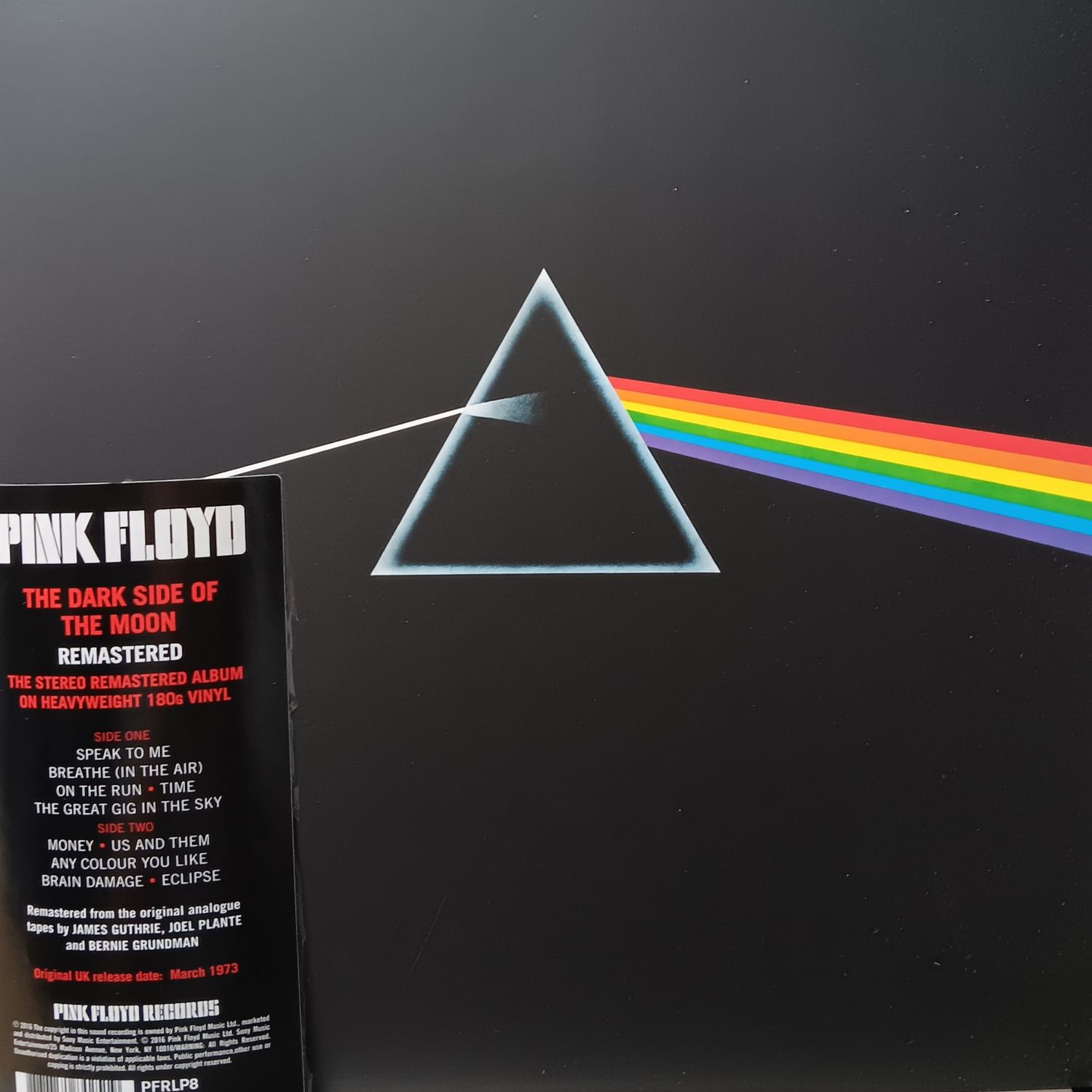 PINK FLOYD - The Dark Side of the Moon (2022)