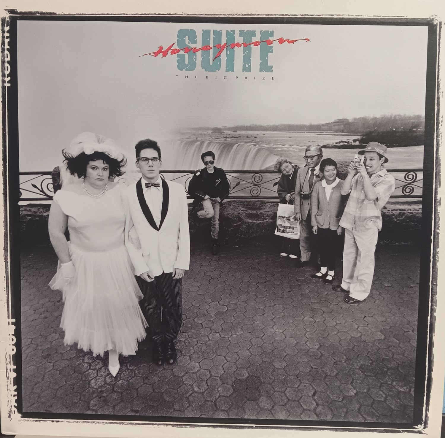 HONEYMOON SUITE - The big prize