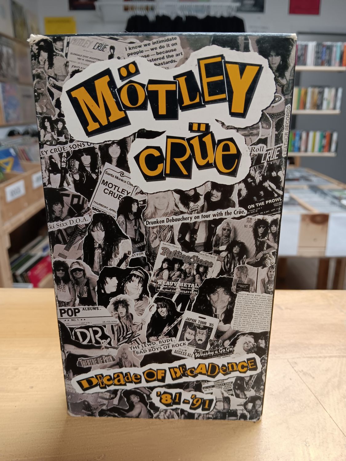 MOTLEY CRUE - Decade of decadence &#39;81 &#39;91 (VHS)