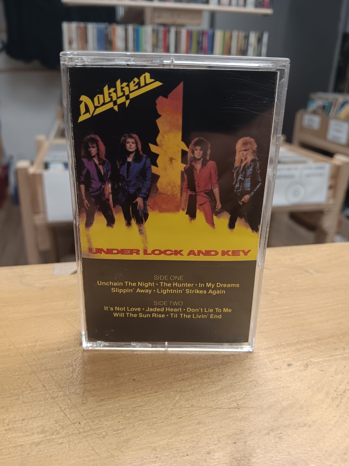 DOKKEN - Under lock and key (CASSETTE)