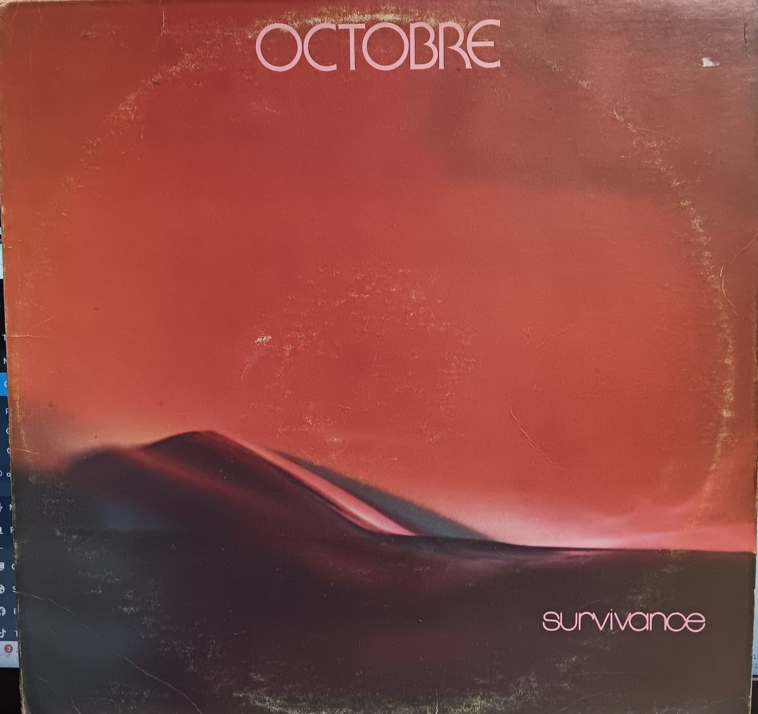 OCTOBRE - Survivance