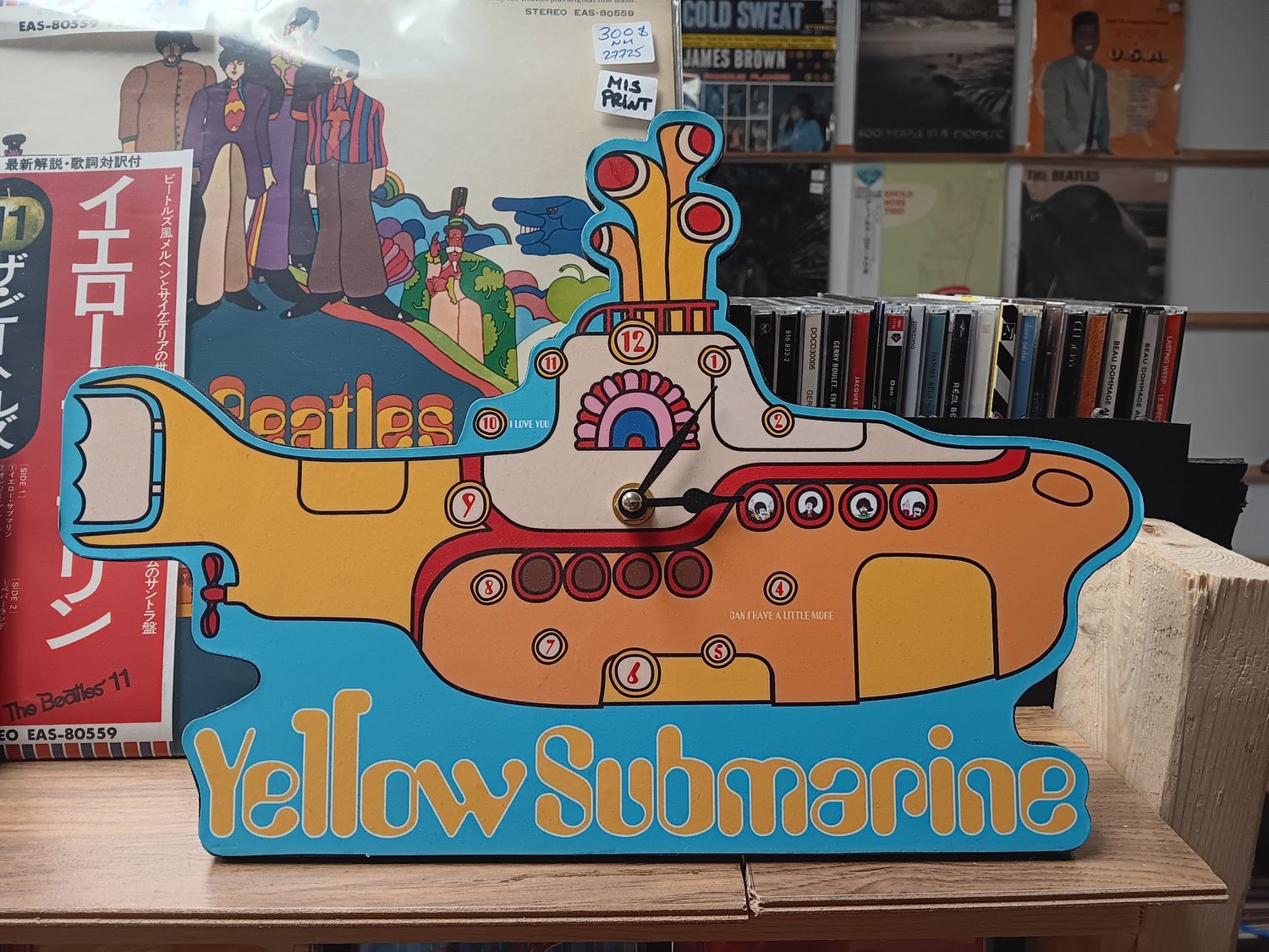 HORLOGE THE BEATLES YELLOW SUBMARINE