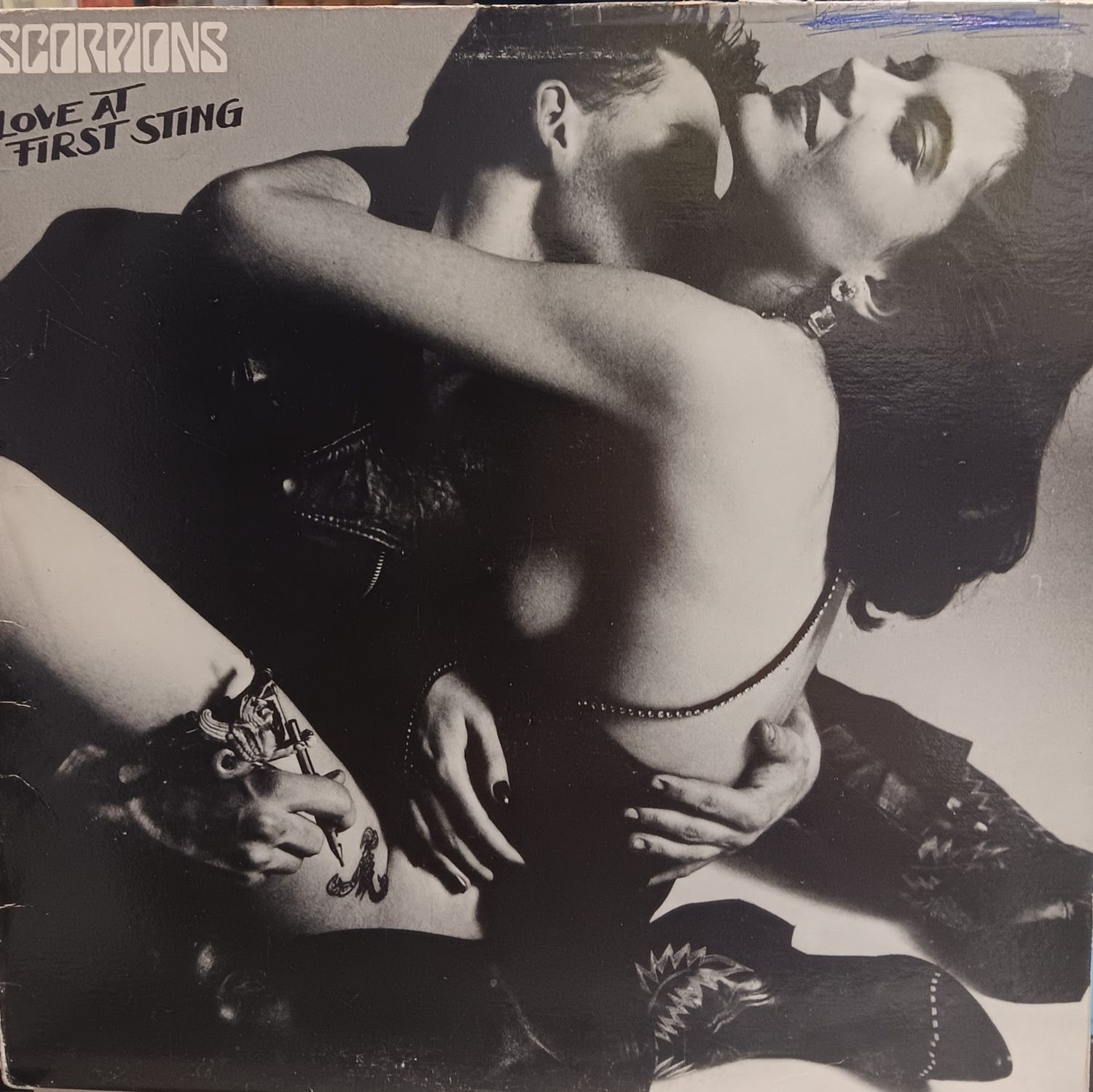 SCORPIONS - Love at first sting