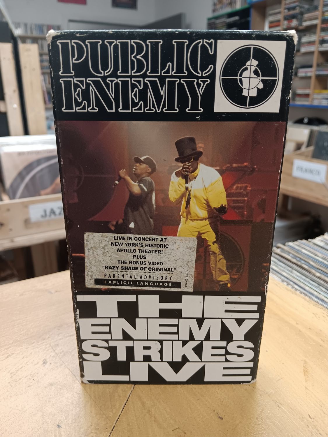 PUBLIC ENEMY - The Enemy Strikes Live (VHS)