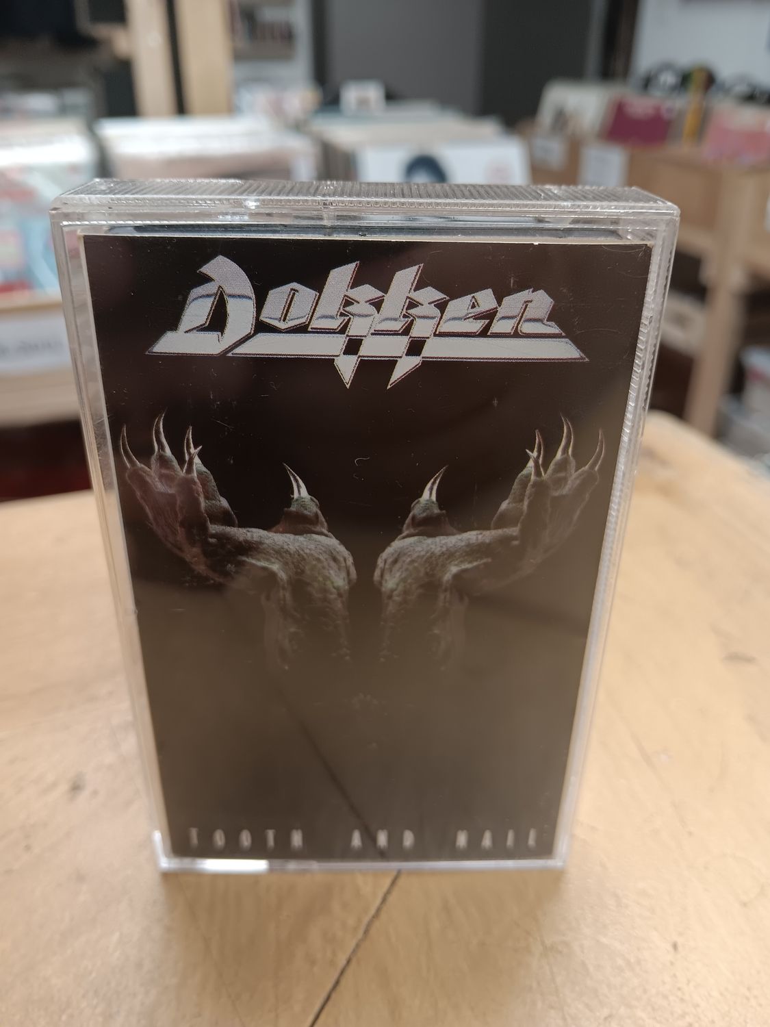 DOKKEN - Tooth and wait