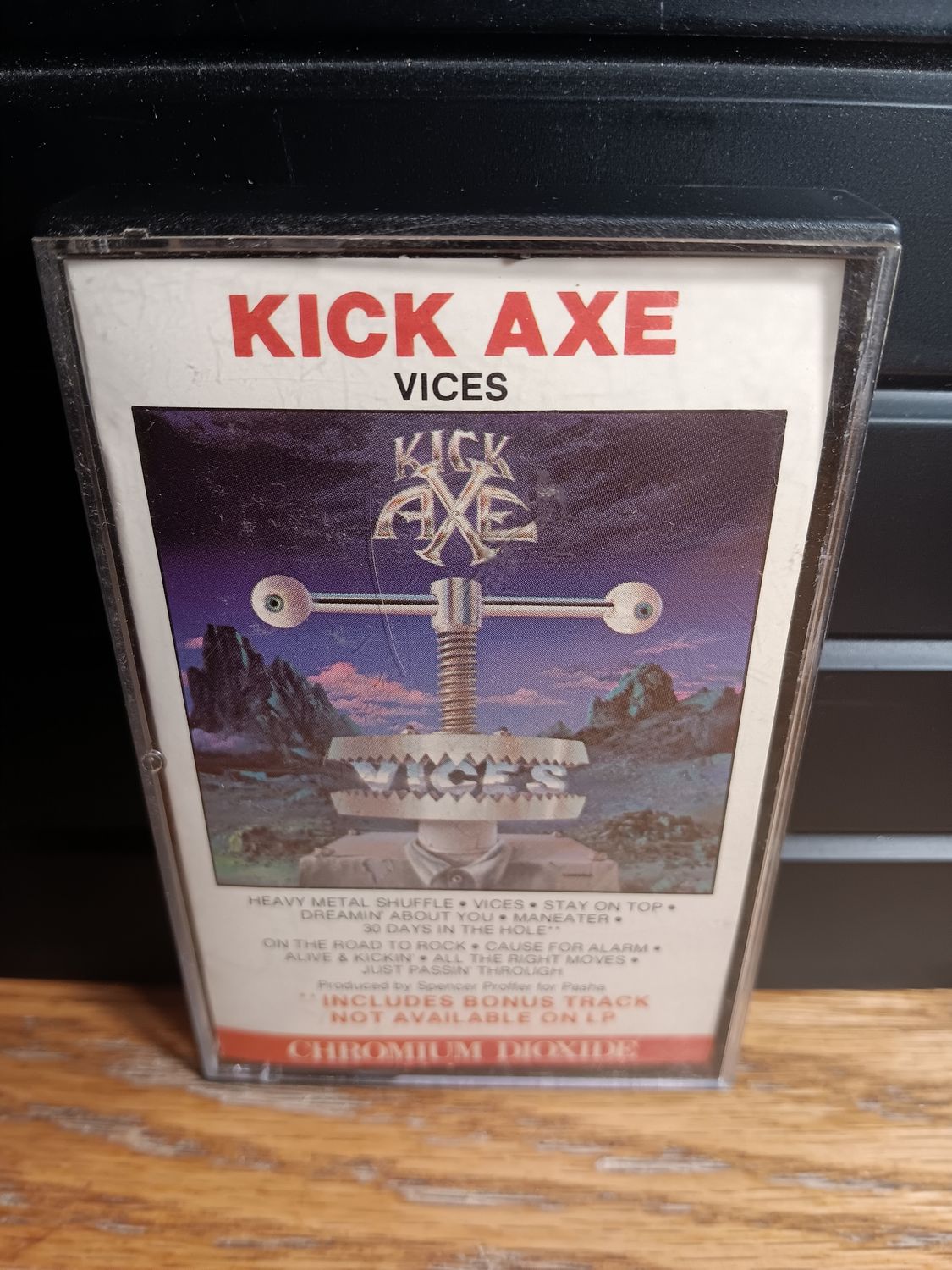 KICK AXE - VICES (CASSETTE)