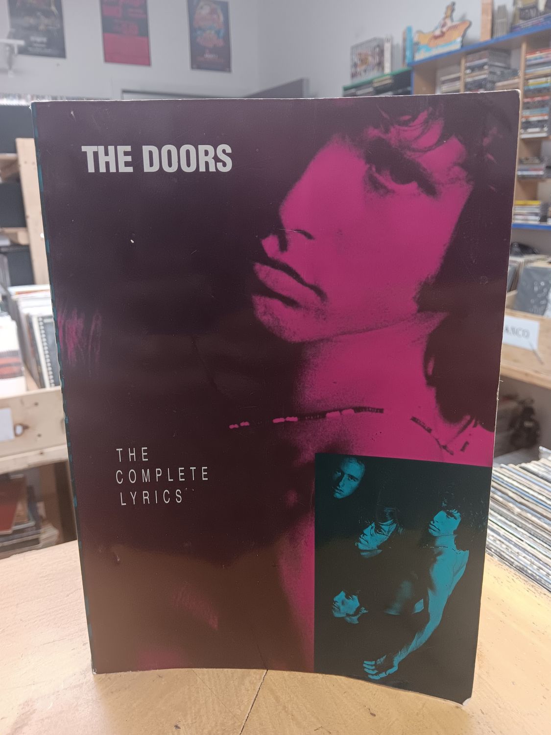 THE DOORS - THE COMPLETE LYRICS (LIVRE / ANGLAIS)