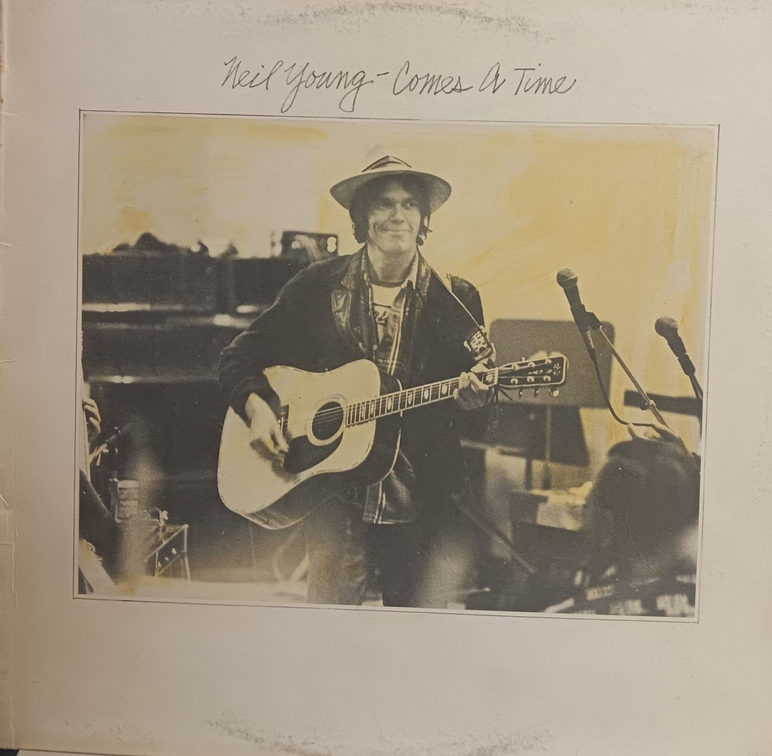 NEIL YOUNG - COMES A TIME
