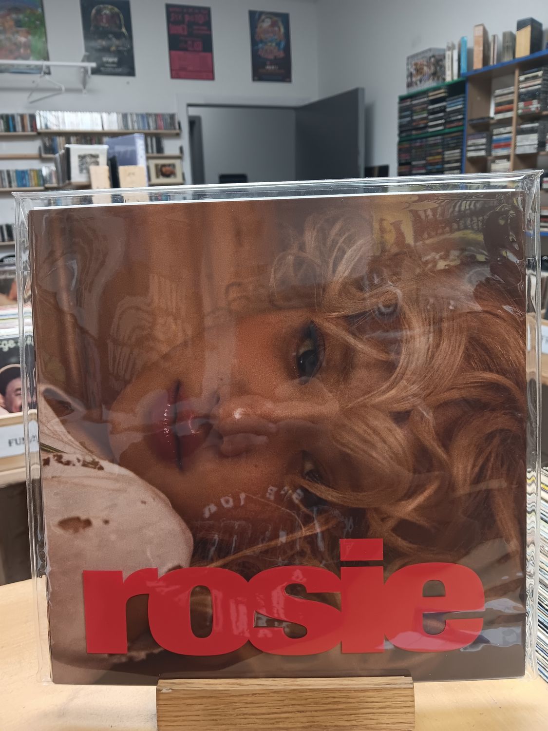 ROSÉ - ROSIE ALBUM (RETAIL EXCLUSIVE CD)