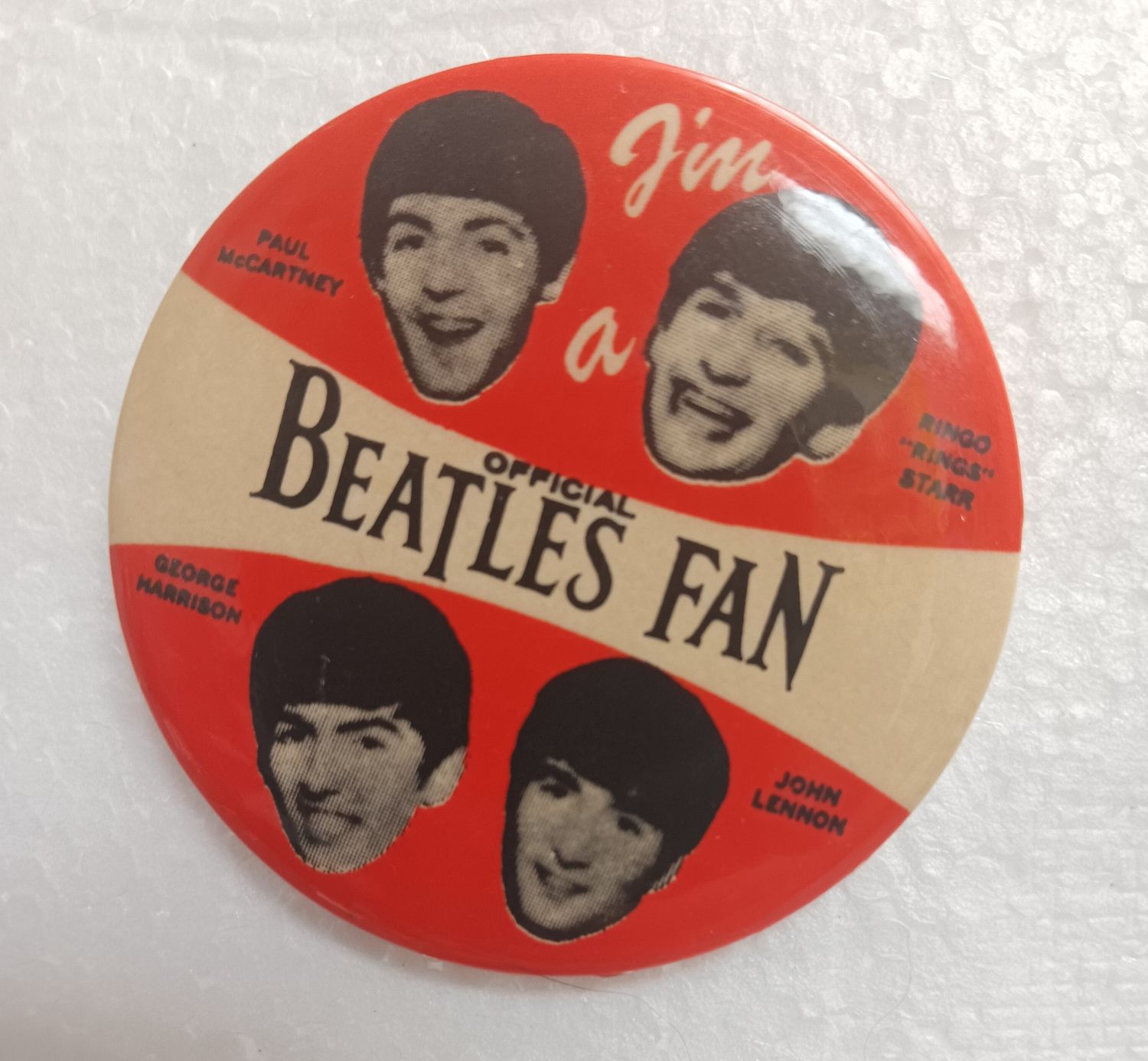MACARON VINTAGE THE BEATLES OFFICIAL BEATLES FAN 1964
