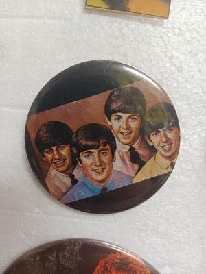 MACARON VINTAGE THE BEATLES