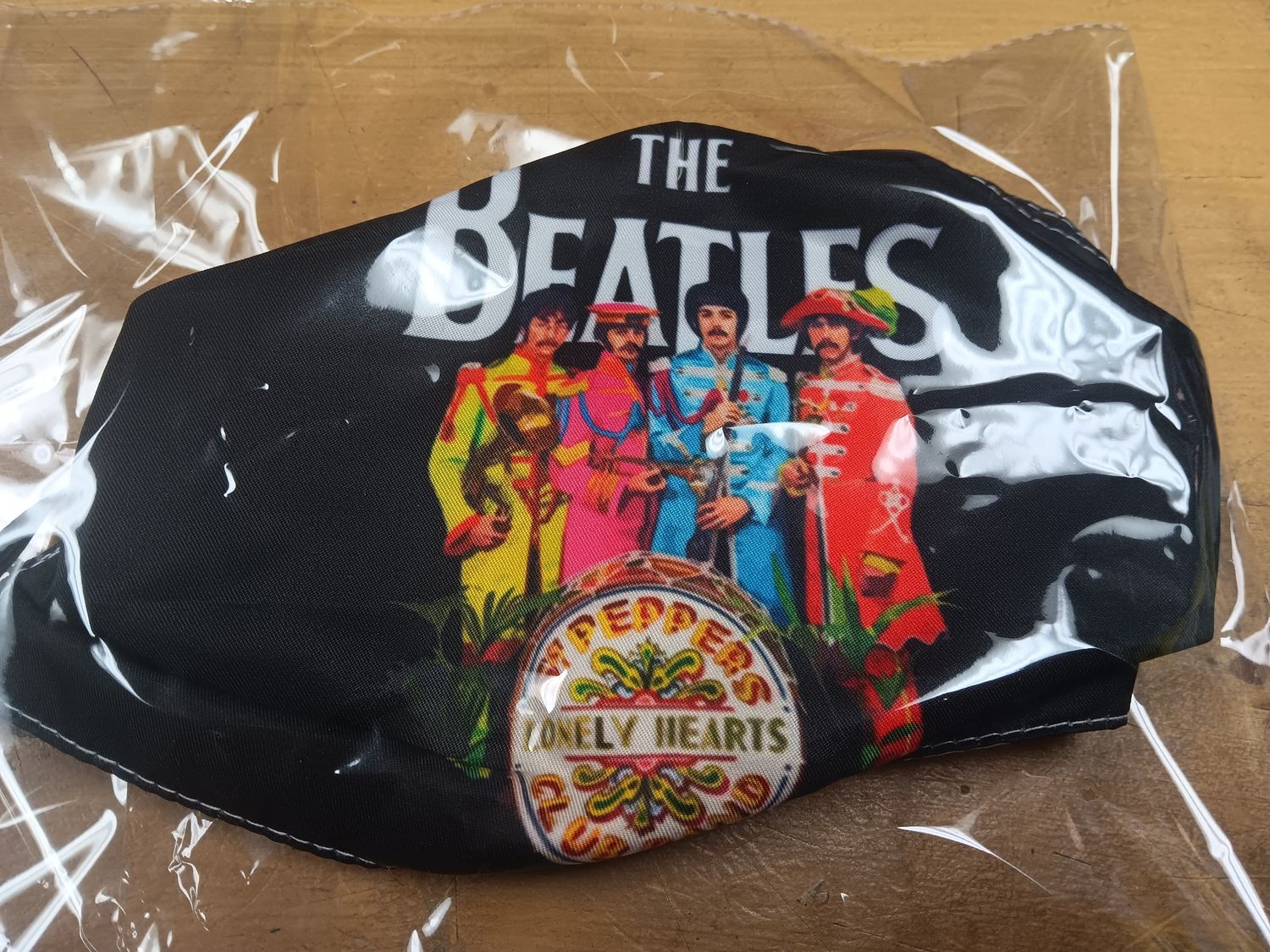 MASQUE COLLECTOR THE BEATLES SGT PEPPERS (NEUF)