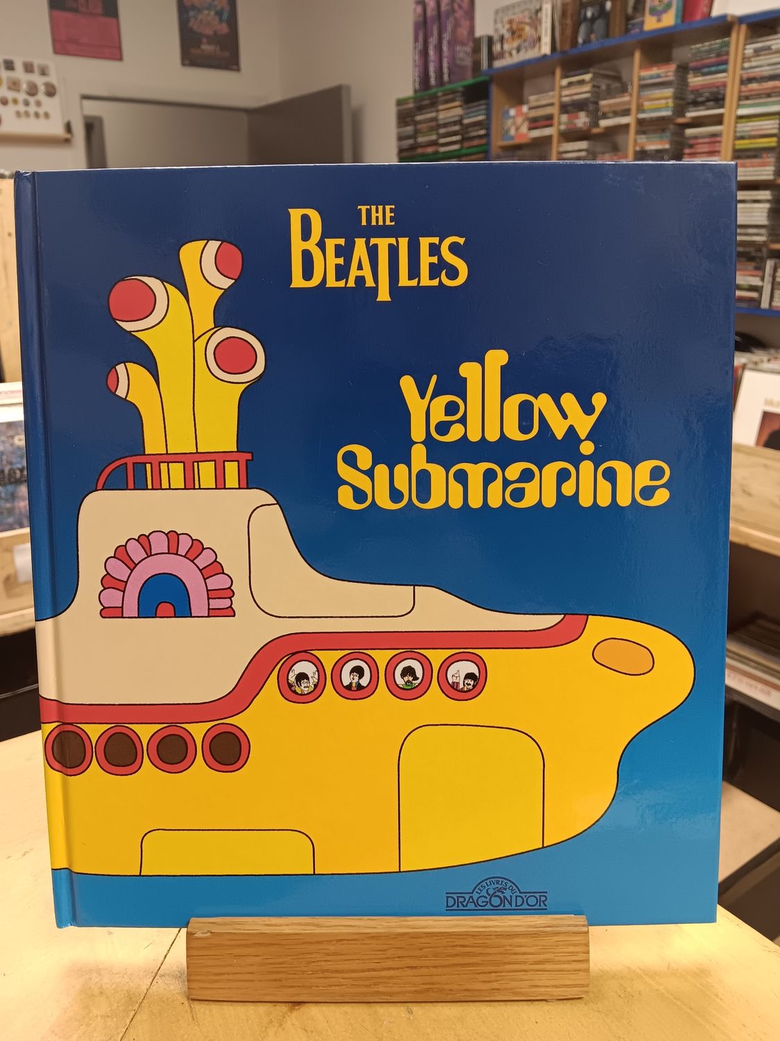 THE BEATLES YELLOW SUBMARINE (LIVRE)