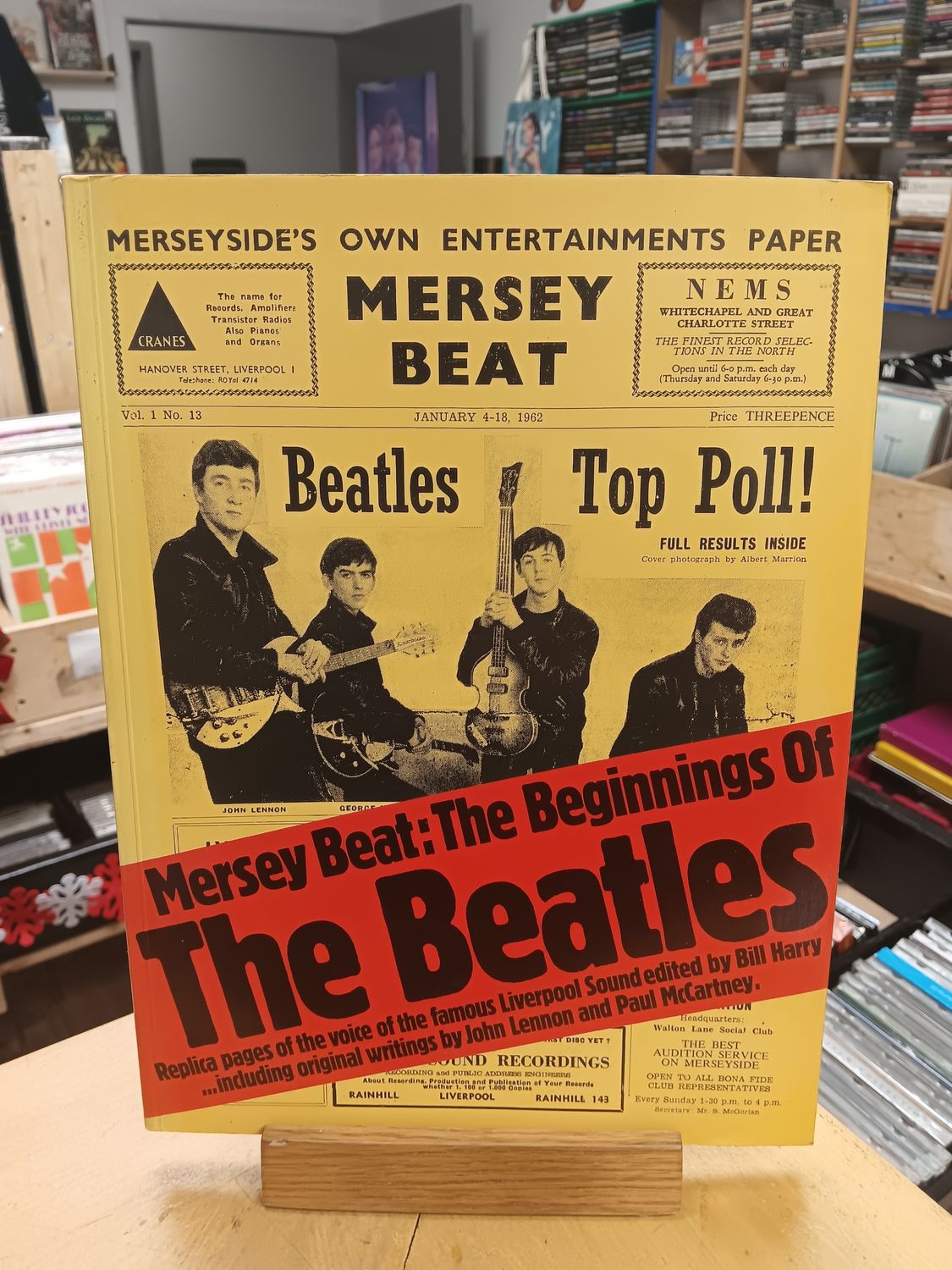 MERSEY BEAT : THE BEGINNINGS OF THE BEATLES (LIVRE)