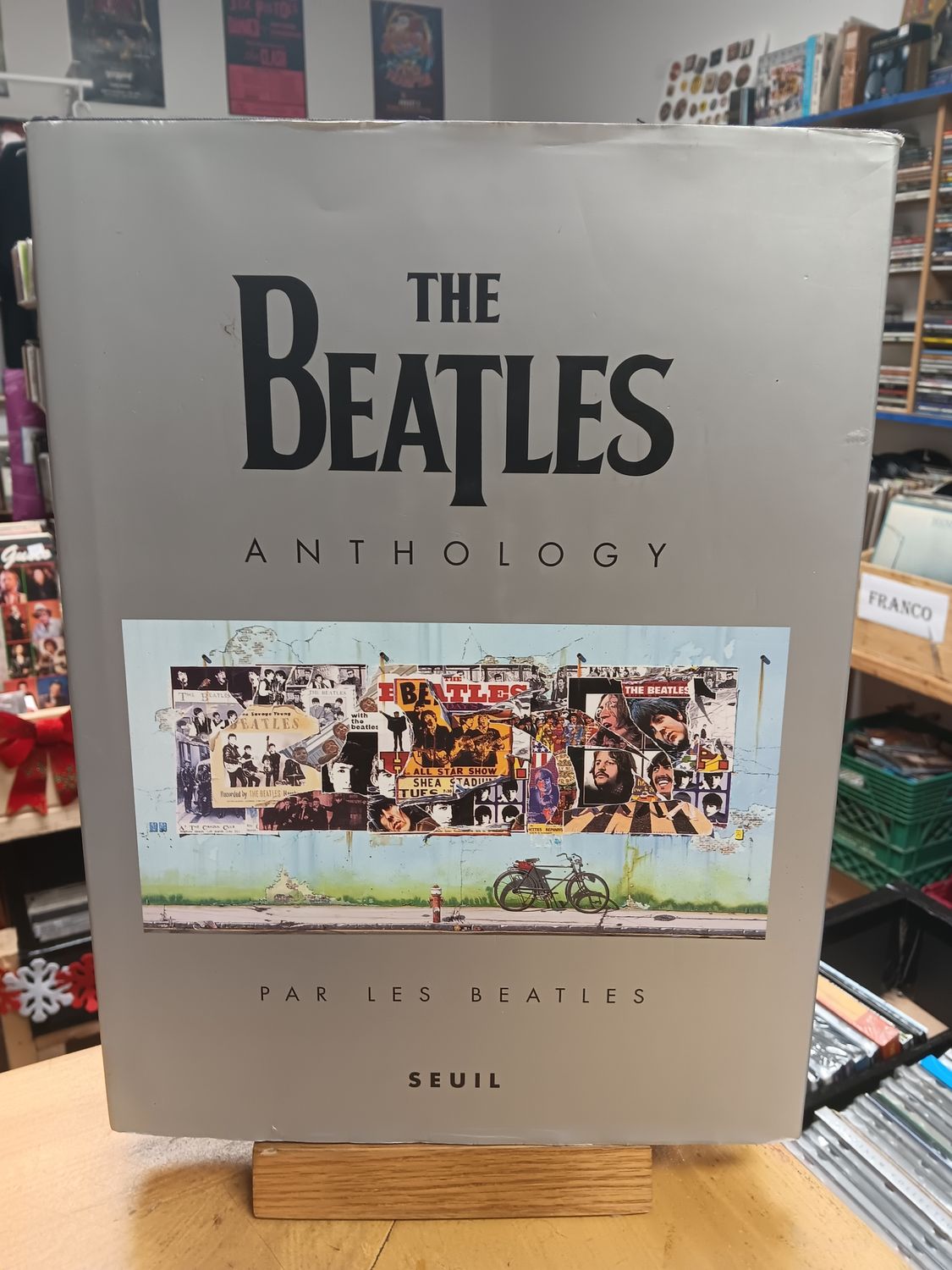 THE BEATLES ANTHOLOGY PAR LES BEATLES (LIVRE)